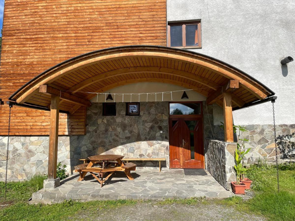 Hotel Brainy Krasno nad Kysucou Екстер'єр фото
