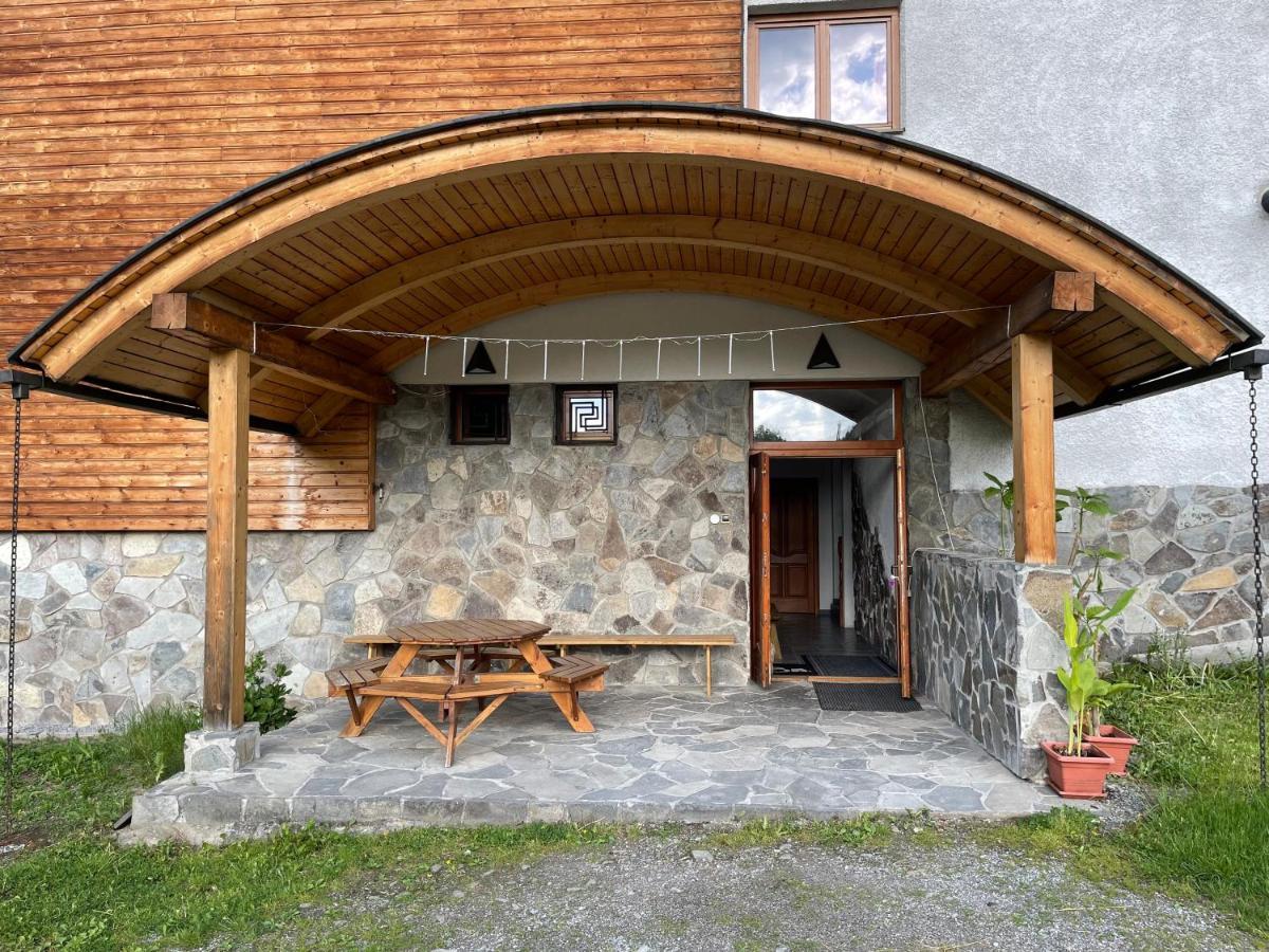 Hotel Brainy Krasno nad Kysucou Екстер'єр фото
