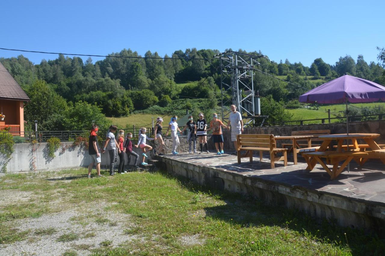Hotel Brainy Krasno nad Kysucou Екстер'єр фото