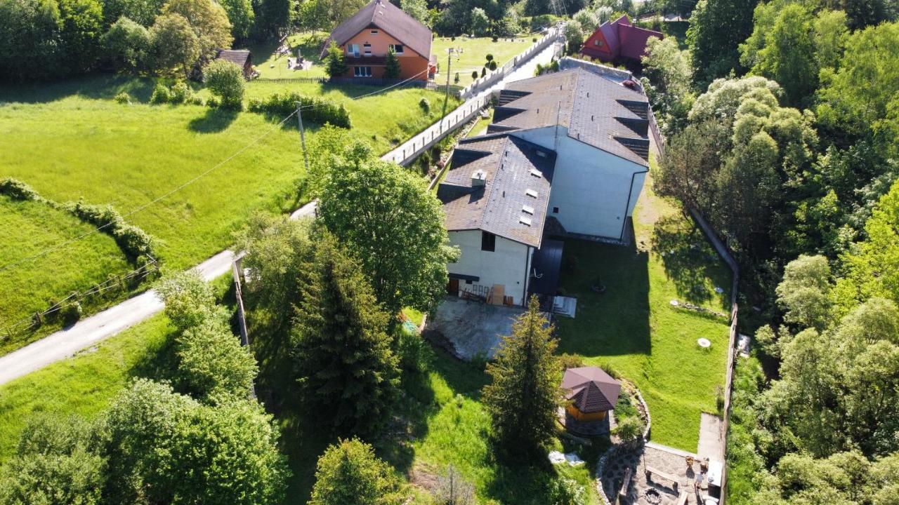 Hotel Brainy Krasno nad Kysucou Екстер'єр фото